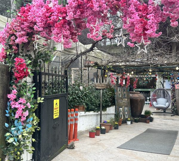 Saranın Bahçesi Kahvaltı