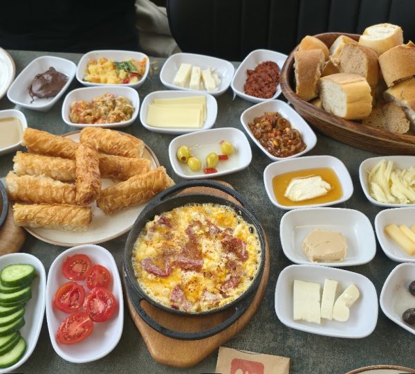 Serpmece Panorama Kahvaltı & Tatlı